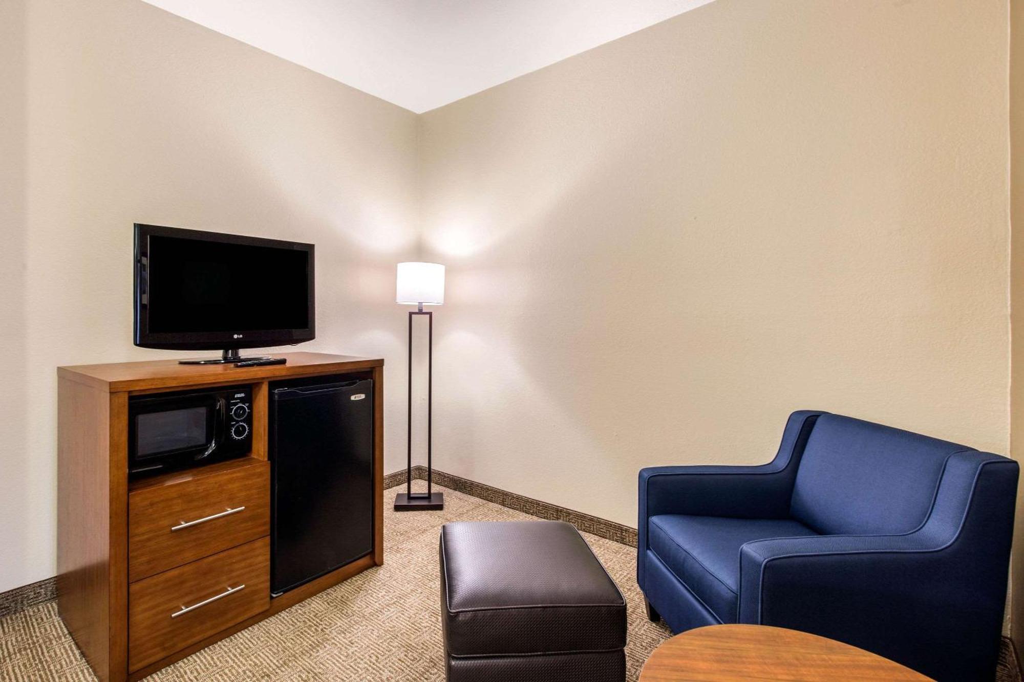 Comfort Inn & Suites Iah Bush Airport - East Humble Ngoại thất bức ảnh